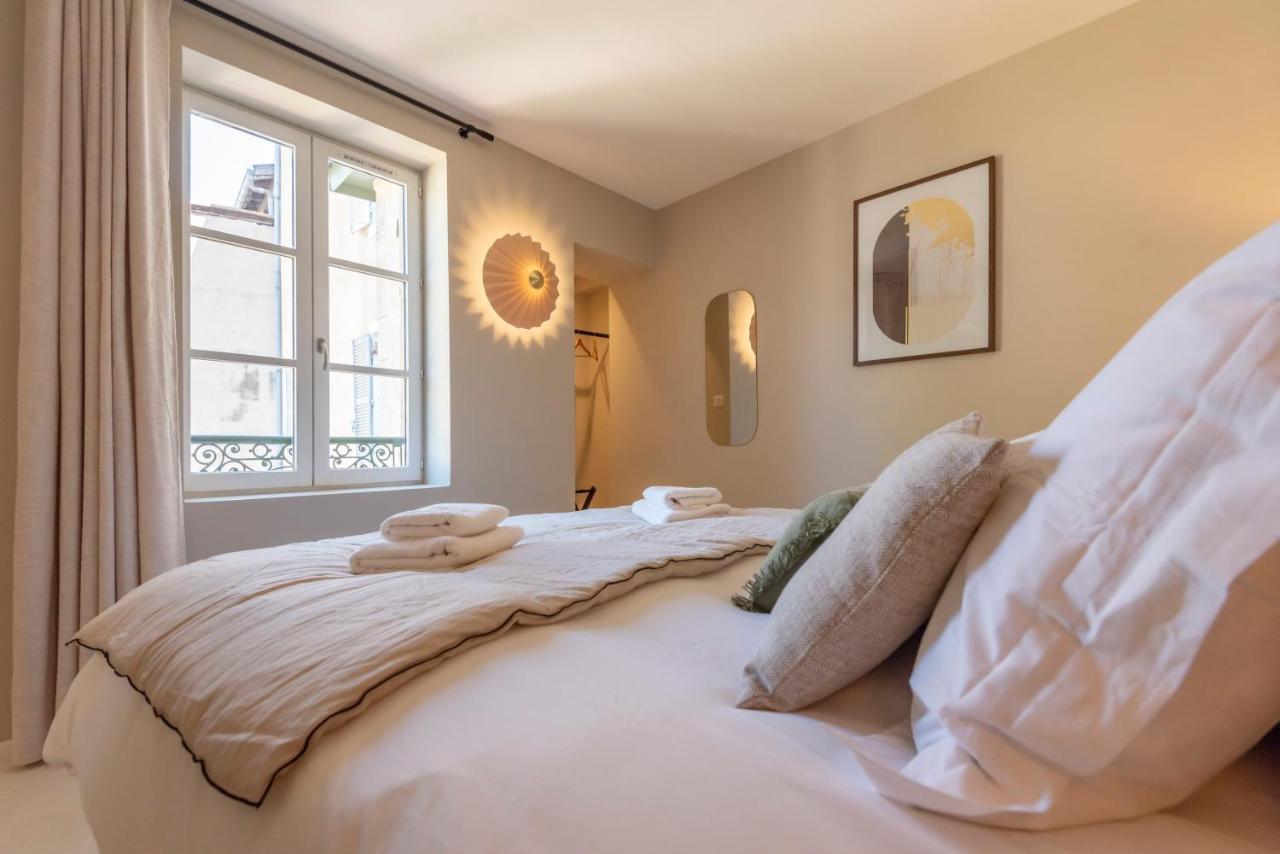 Le Cosy Chic . Proche Gare . Centre-Ville Macon . Neuf . Climatisation . Design . Wifi . المظهر الخارجي الصورة